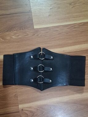Black Wide Elastic Leather Waist Belt with Metal Ring Accents